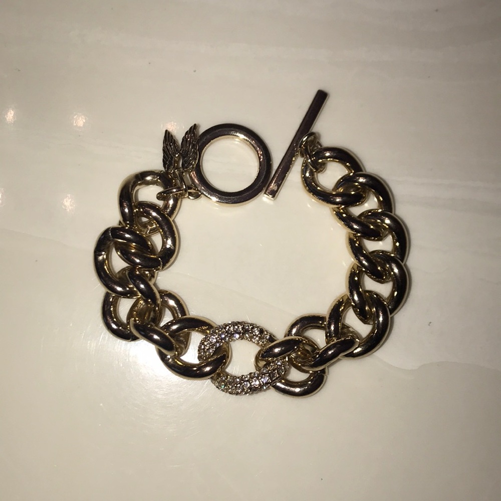 2/25💗VICTORIAS SECRET BRACLET
